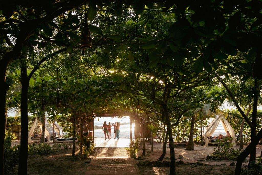 Blue Apple Beach – Isla Tierra Bomba 15