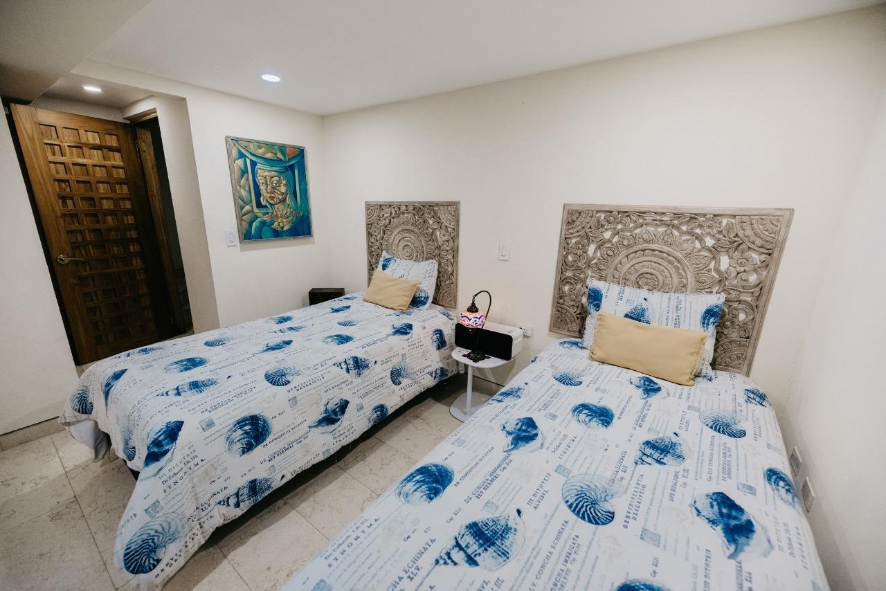 Casa Chirimoya (The Coral House)12