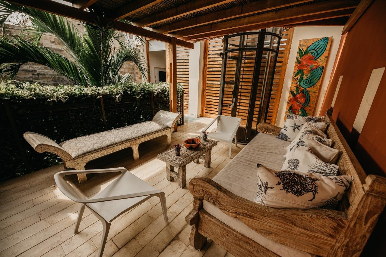 Casa Chirimoya (The Coral House)14