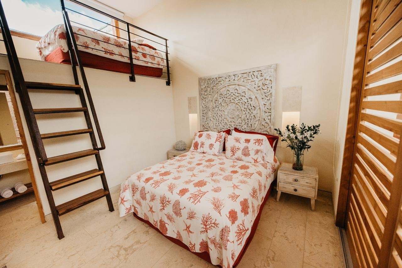 Casa Chirimoya (The Coral House)16