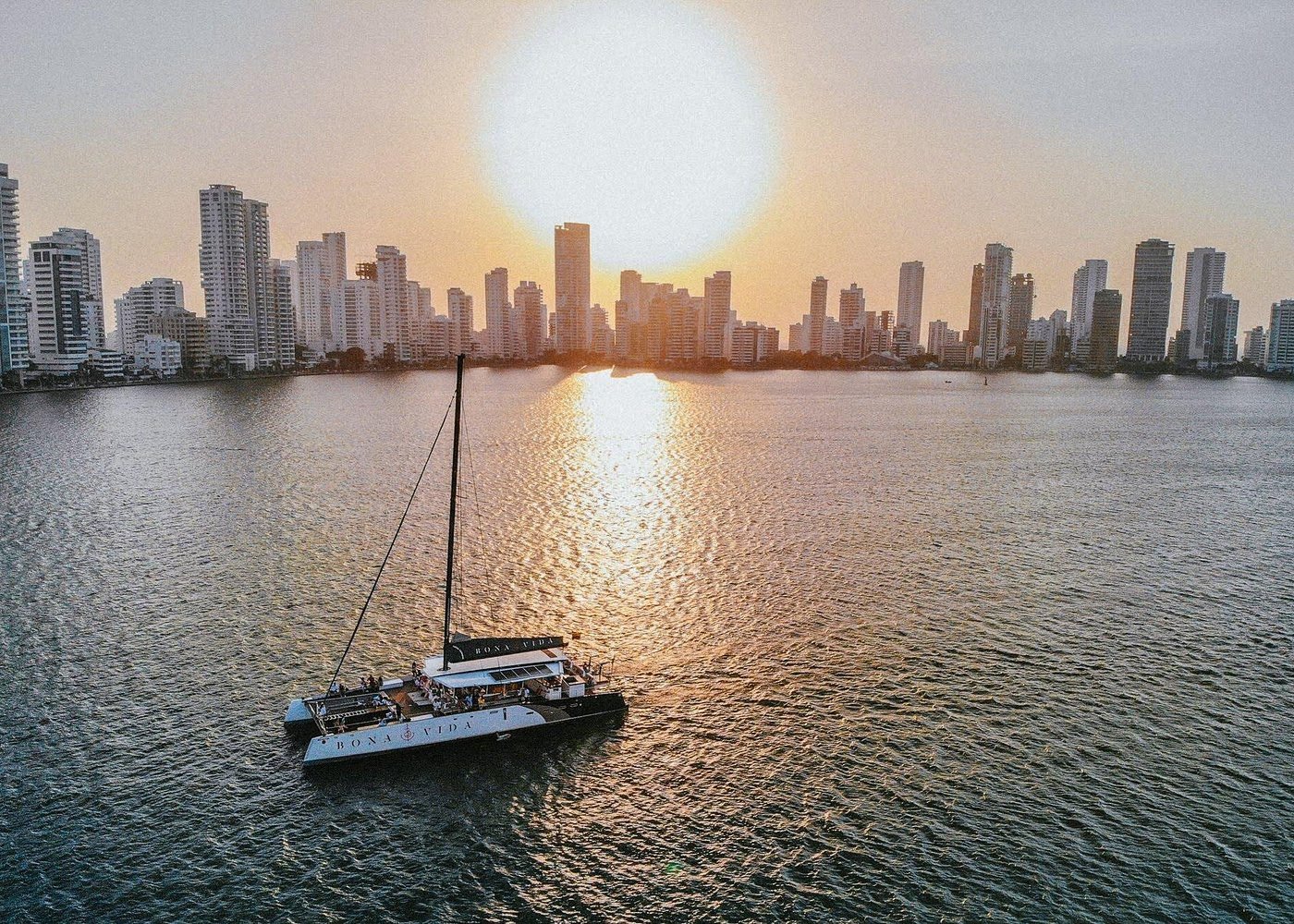 Catamaran Sunset Cruise in Cartagena Bay 6