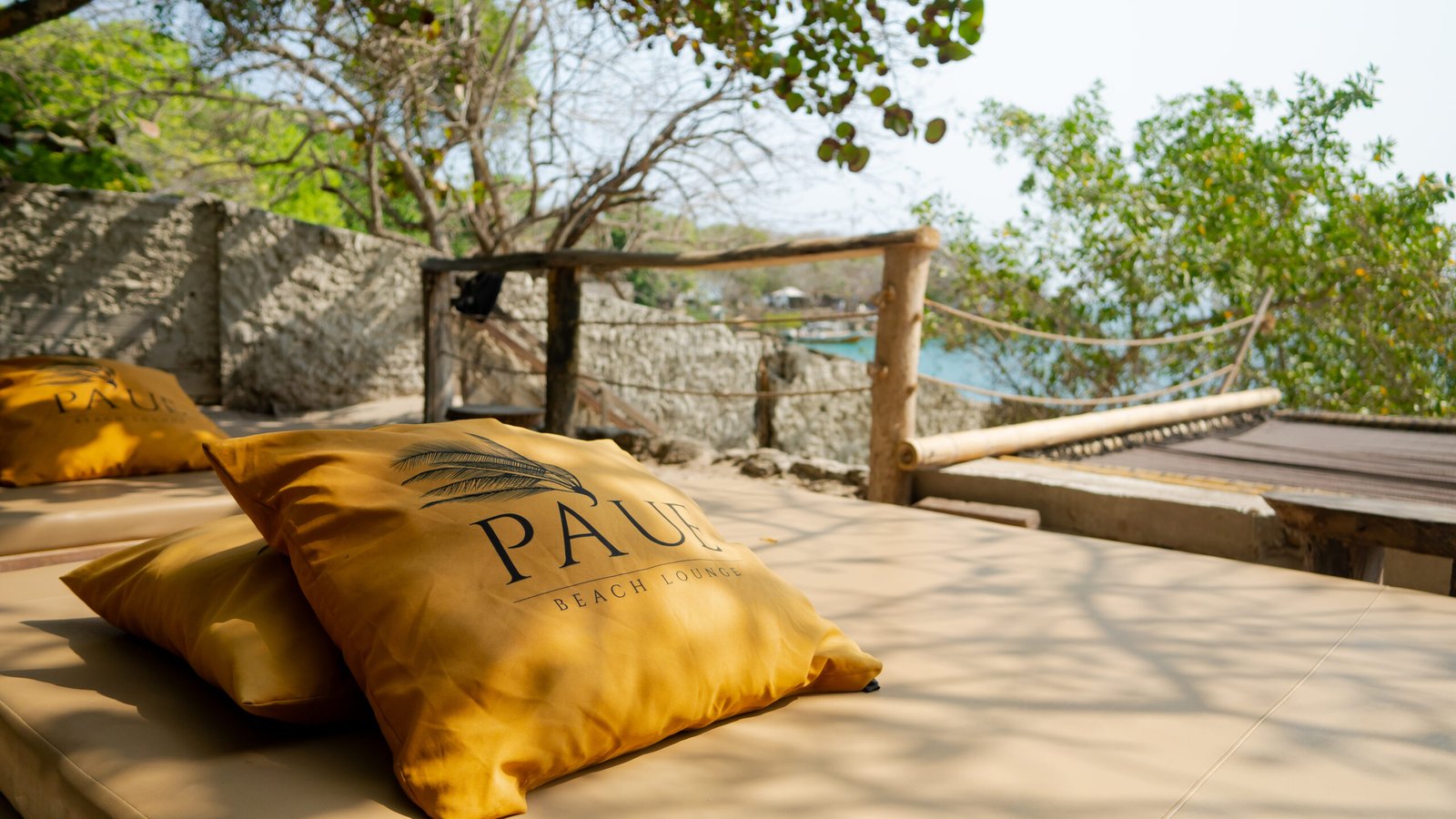 Pa`ue Beach Lounge 1
