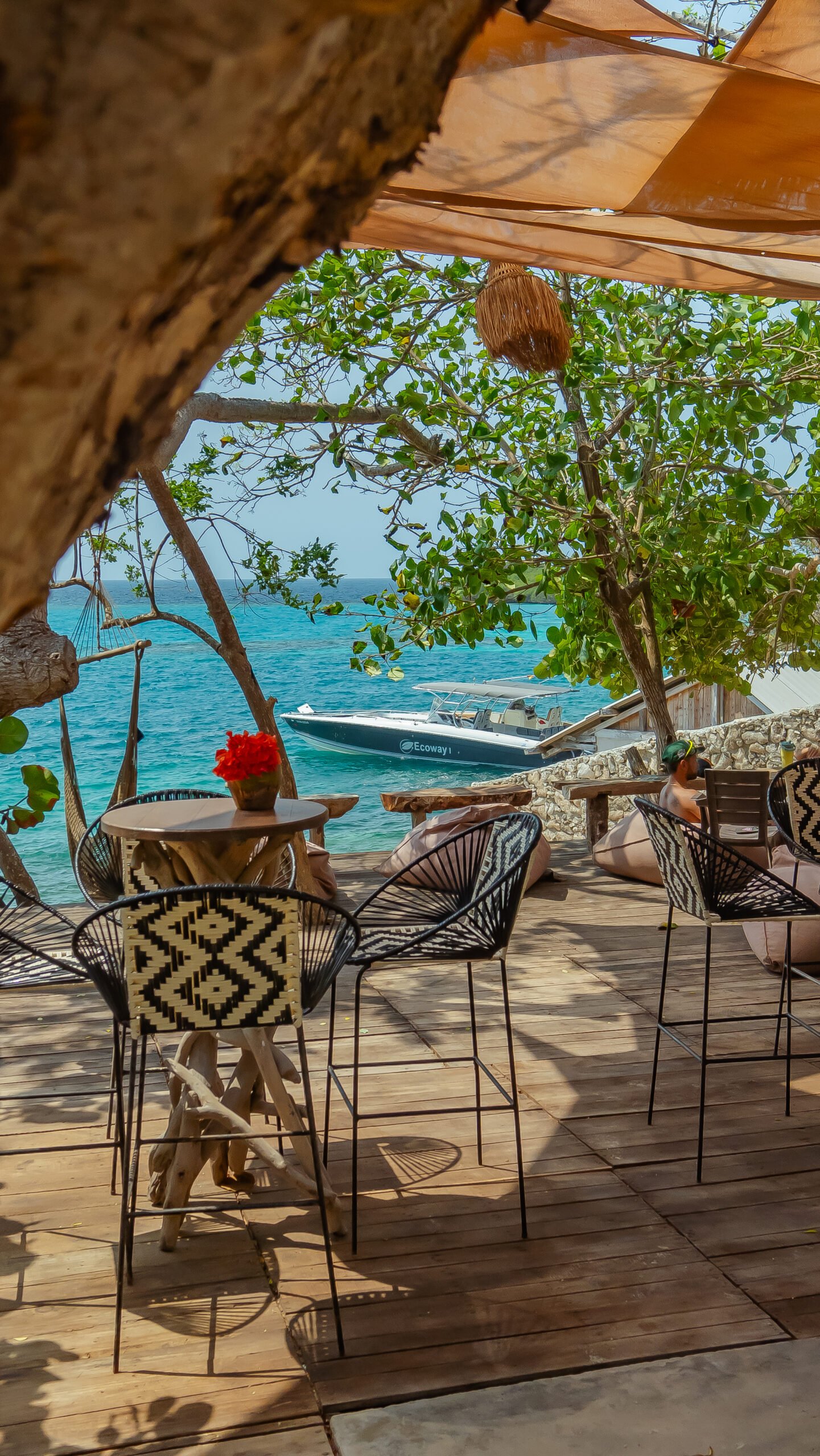 Pa`ue Beach Lounge 27