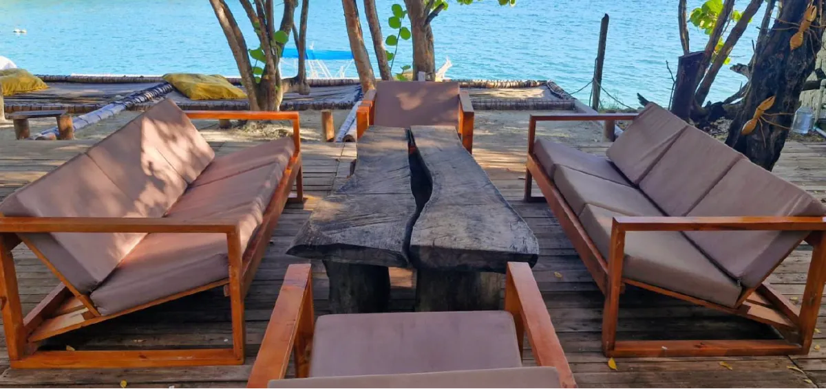 Paue Beach Lounge – Isla Grande 17