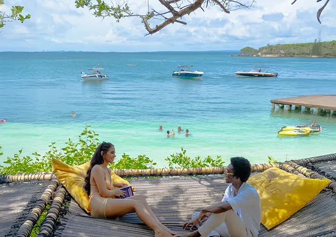 Paue Beach Lounge – Isla Grande 49