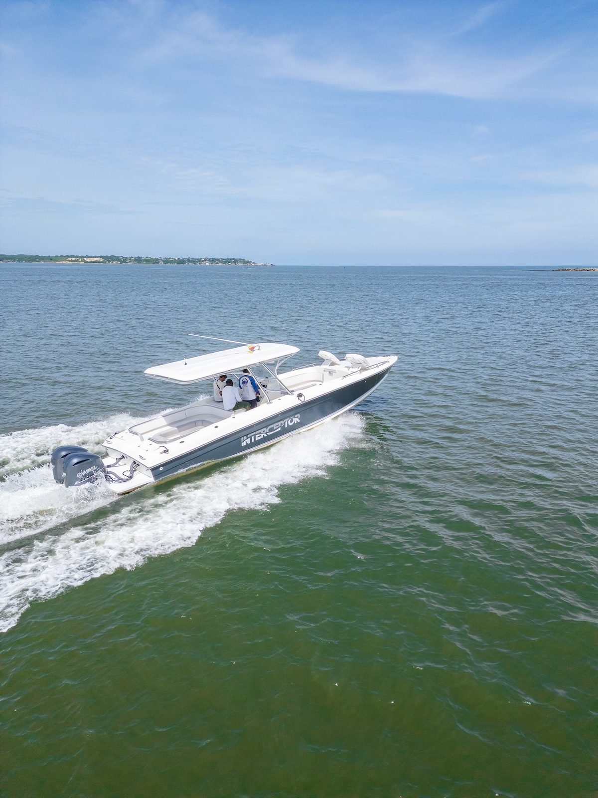 Lancha Interceptor17