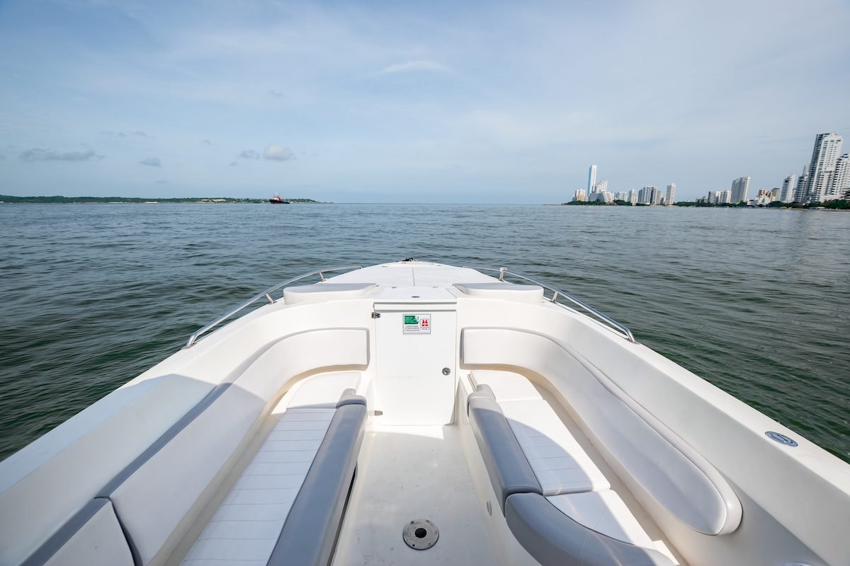 Lancha Interceptor22