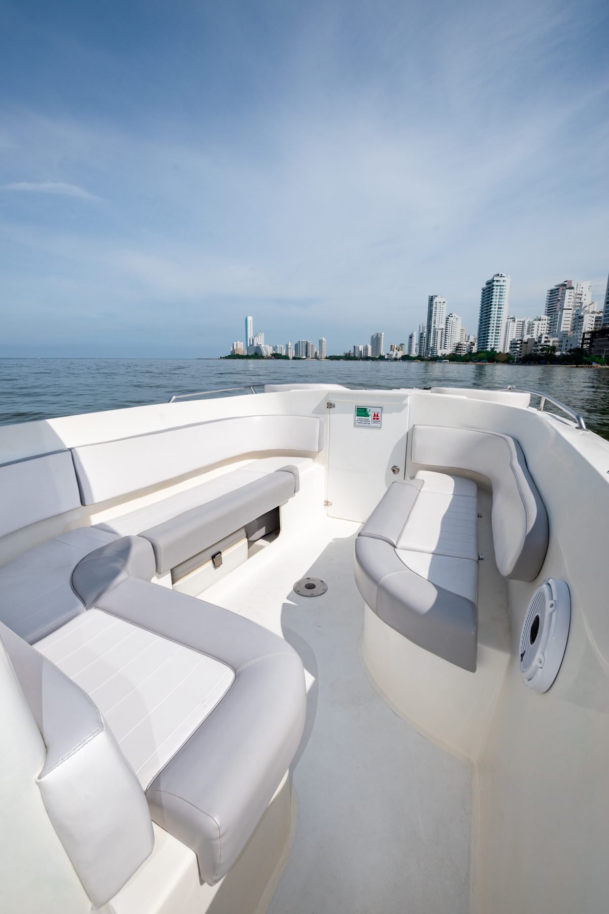 Lancha Interceptor29