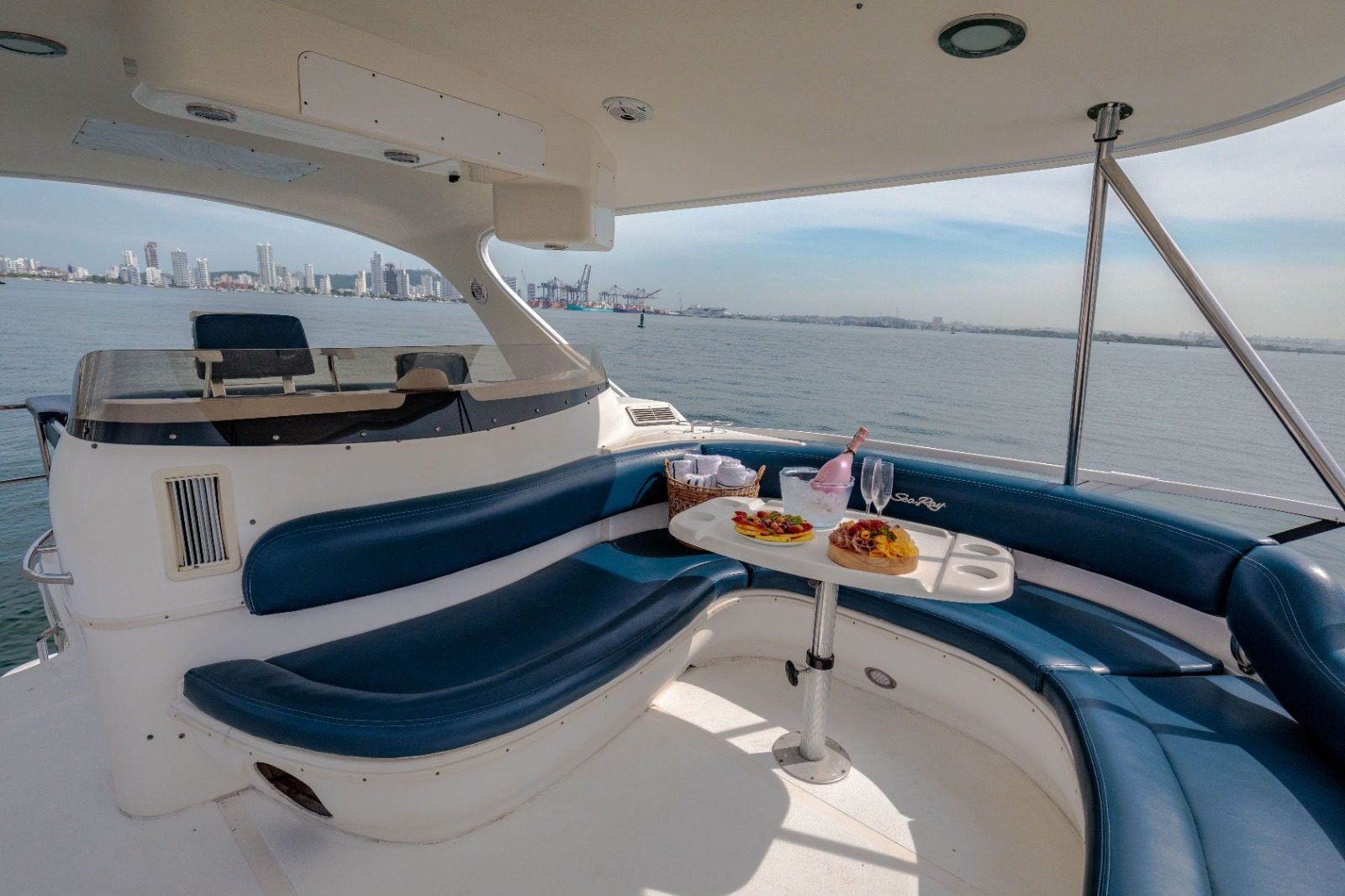 Yate Corck Trick 56 ft 13