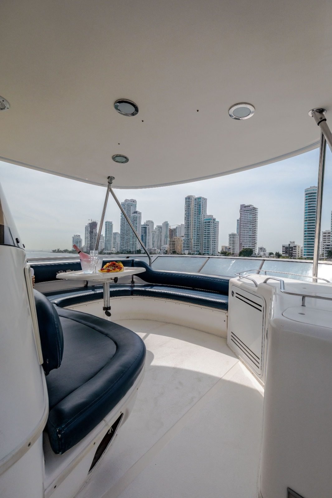 Yate Corck Trick 56 ft 15