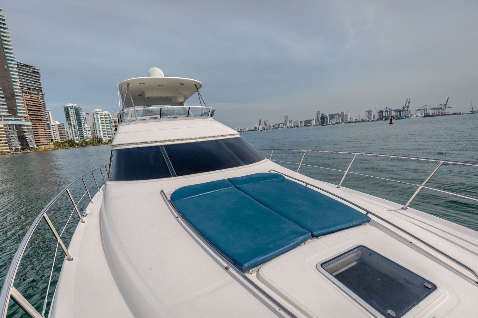 Yate Corck Trick 56 ft 19