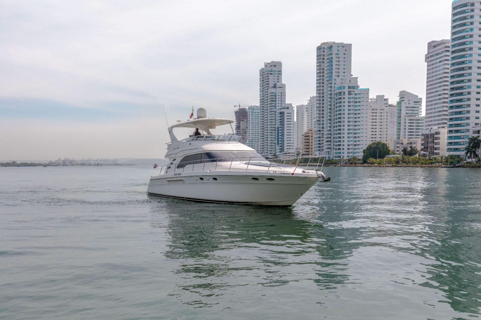 Yate Corck Trick 56 ft 3