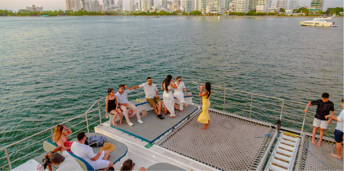 Historic Tour on the Flamante Catamaran 5