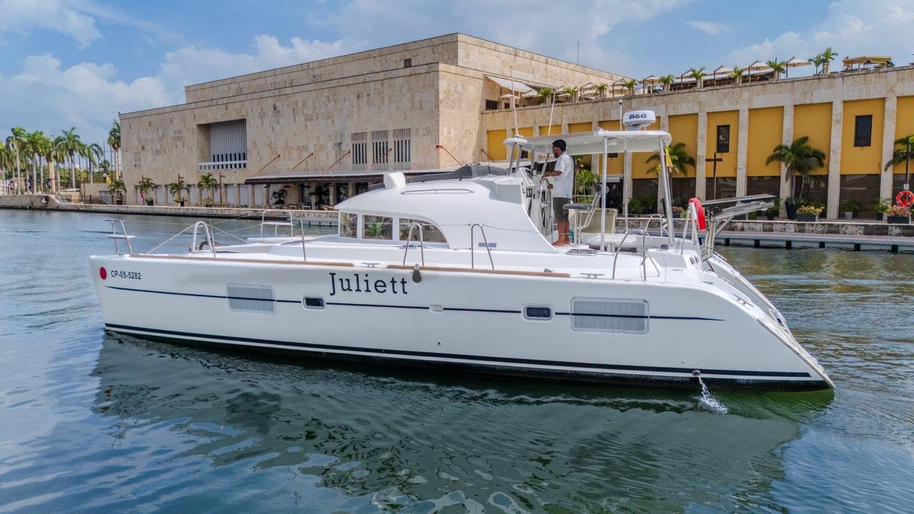 Catamarán Juliet 48ft 2