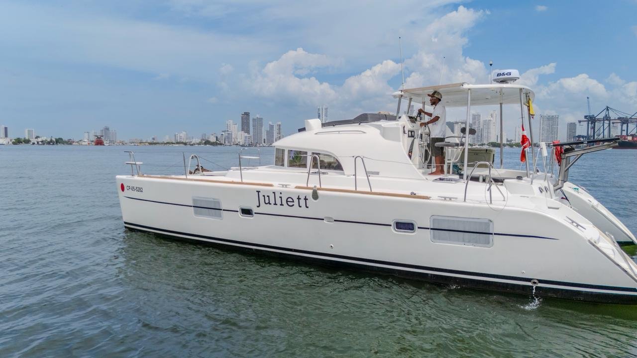 Catamarán Juliet 48ft 5