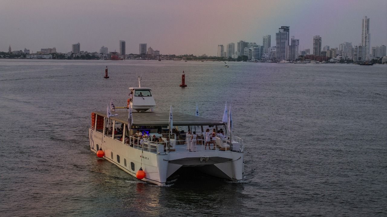 Sibarita Bay Rumba Catamaran 5