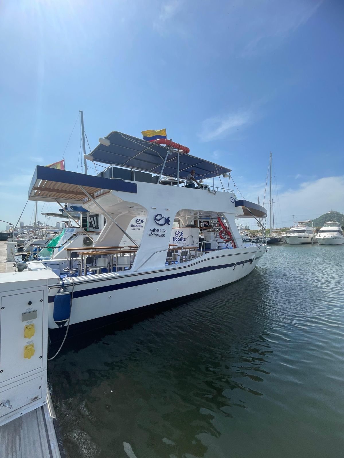 Yate Sibarita Express 17