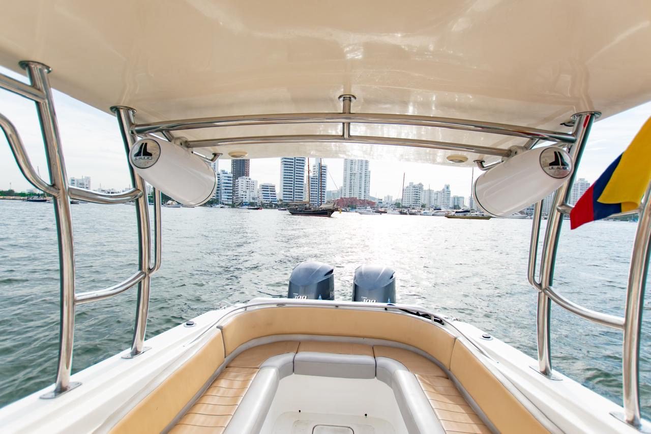 Bote Oly 42ft (Azura) 2