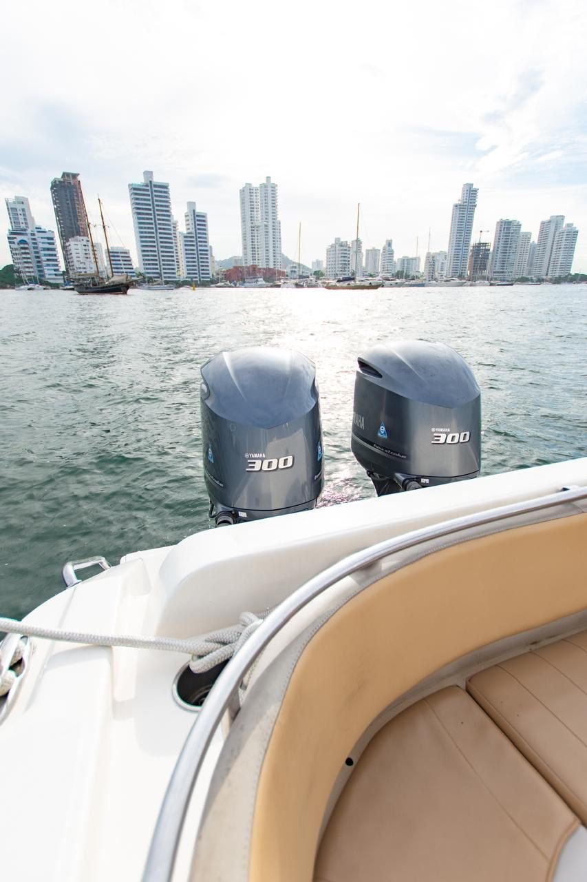 Bote Oly 42ft (Azura) 24