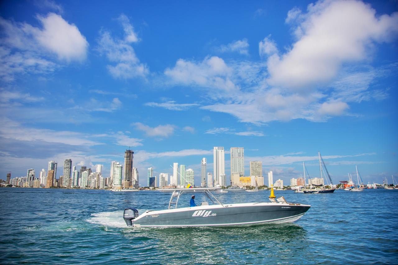 Bote Oly 42ft (Azura) 34