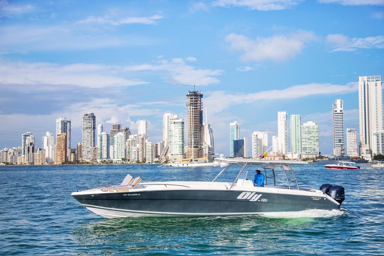 Bote Oly 42ft (Azura) 9