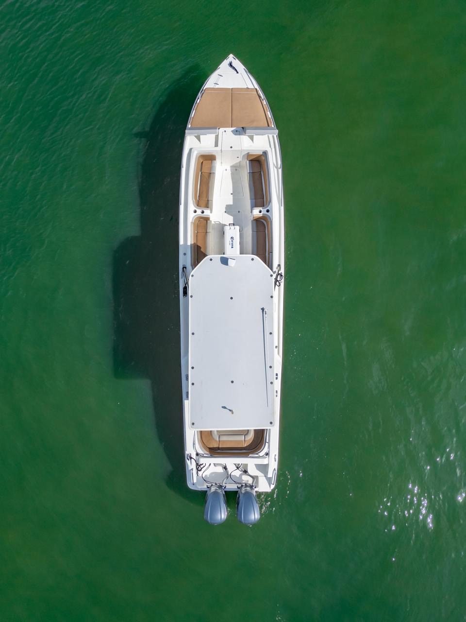 Bote Virginia 42ft (Skyline) 28