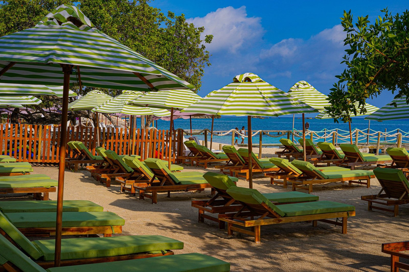 Manta Beach Club (12)