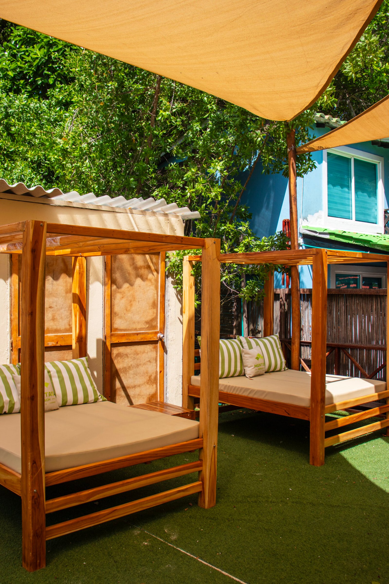 Manta Beach Club (13)