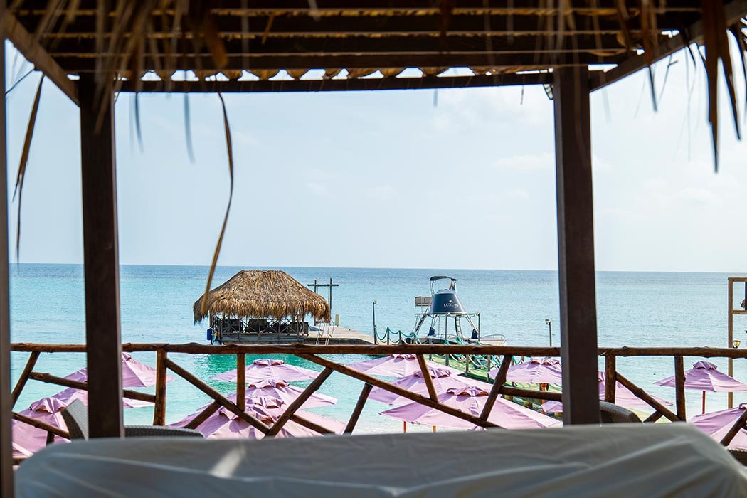Luxury Beach Club 11
