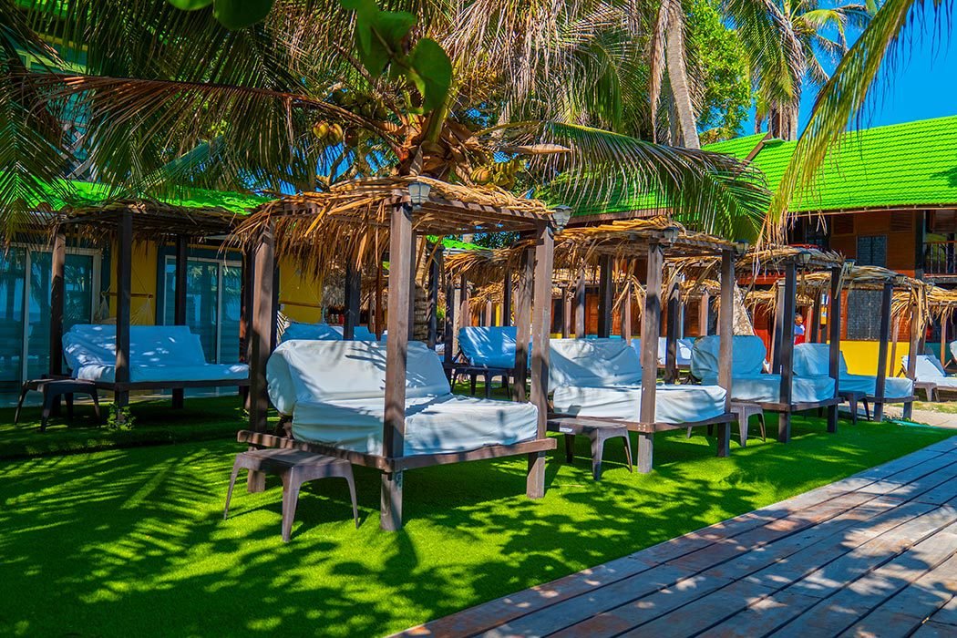 Luxury Beach Club 16
